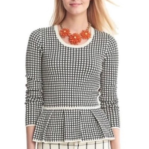 🖤Banana Republic Checkered Peplum Sweater🖤 - Picture 1 of 7